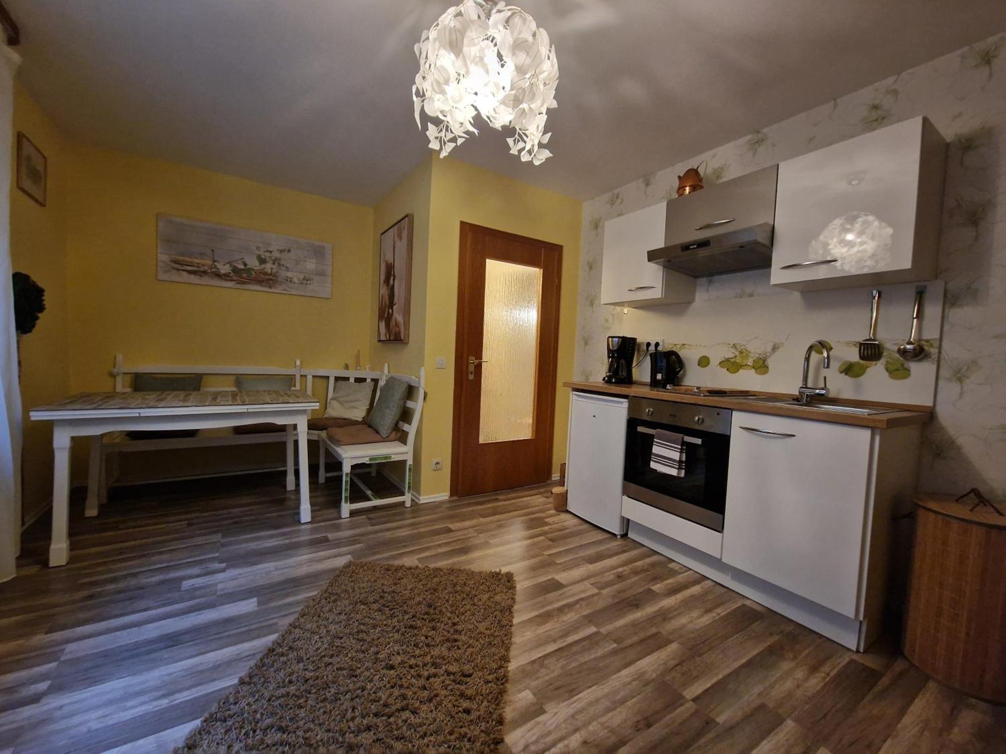 Marburg Apartment Pfiffige Luisa In Ruhiger Waldrandlage Mit Balkon Und Wintergarten ภายนอก รูปภาพ