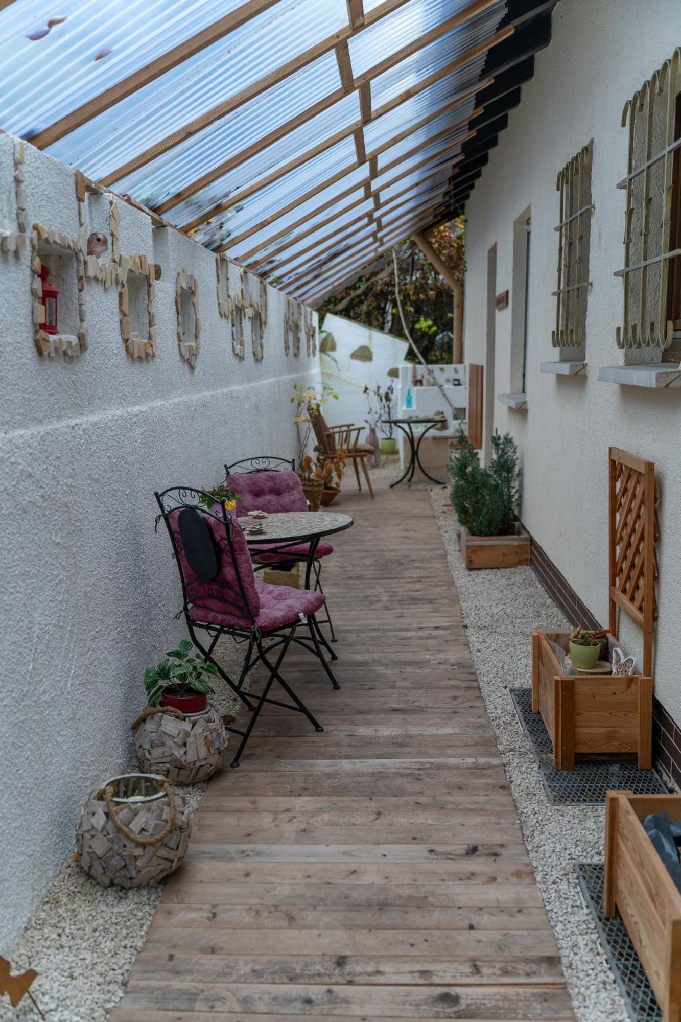 Marburg Apartment Pfiffige Luisa In Ruhiger Waldrandlage Mit Balkon Und Wintergarten ภายนอก รูปภาพ