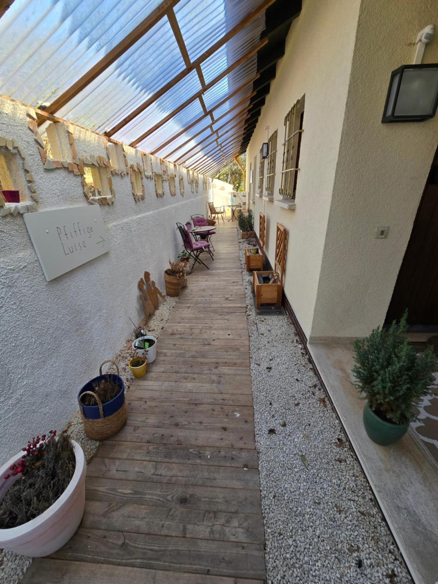 Marburg Apartment Pfiffige Luisa In Ruhiger Waldrandlage Mit Balkon Und Wintergarten ภายนอก รูปภาพ